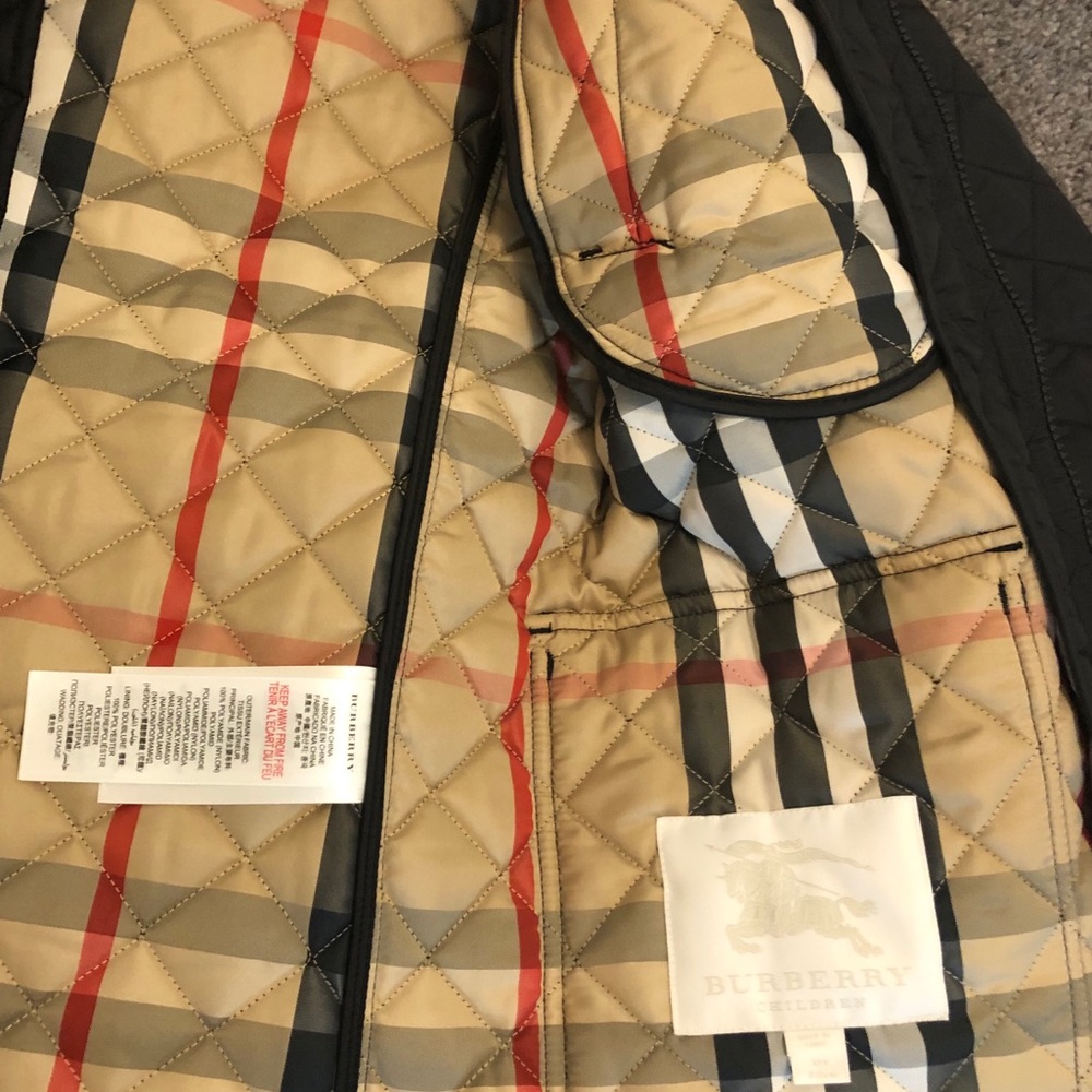 Bulberry Quilted Light Jacket - Picture 3 of 6